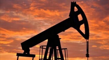 Brent petrolün varil fiyatı 83,24 dolar